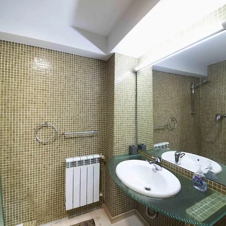 The Collection | Niza * San Sebastián